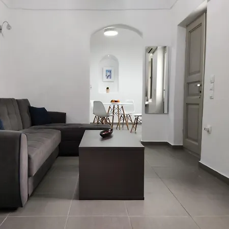 Apartment Mareva's House