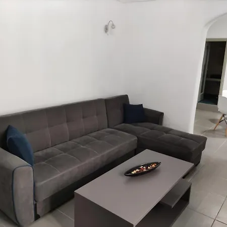 Mareva's House Apartment Pyrgos Kallistis