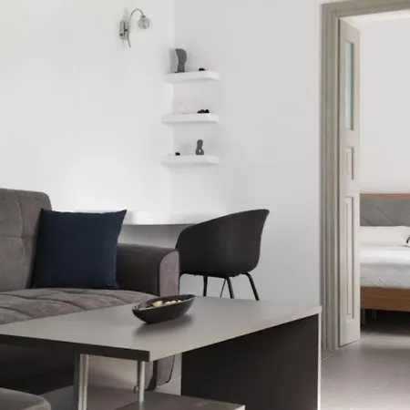 Апартаменты Mareva's House